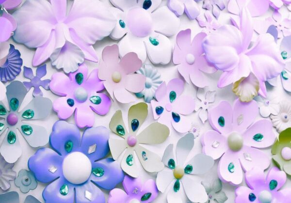 Fototapeta - Motyw kwiatowy - fioletowa kompozycja z klejnotami na jasnym tle