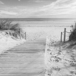 Fototapeta - Na plaży - czarno-biały pejzaż