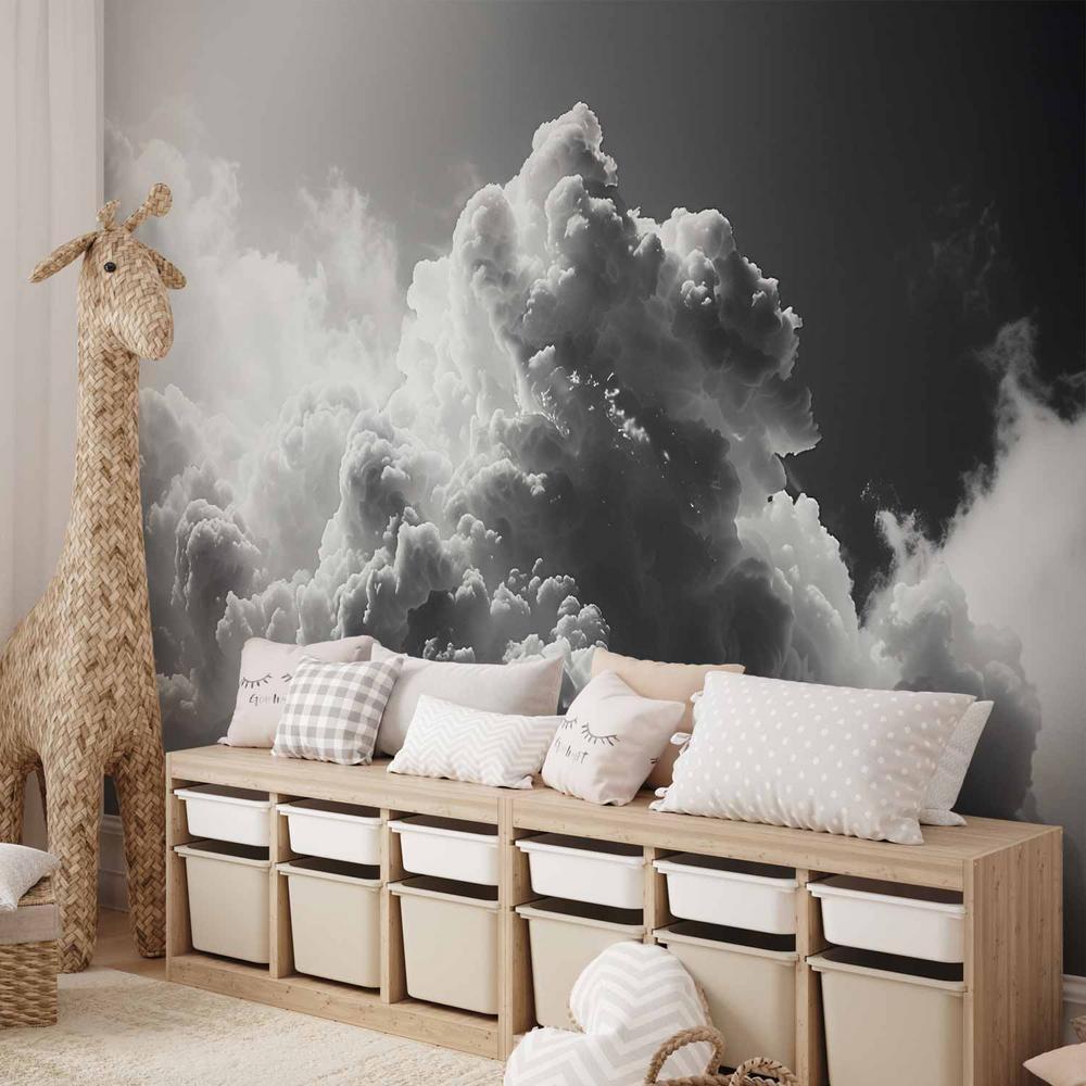 Fototapeta - Nadzwyczajne zjawisko: Słońce rozświetlające ciemne chmury