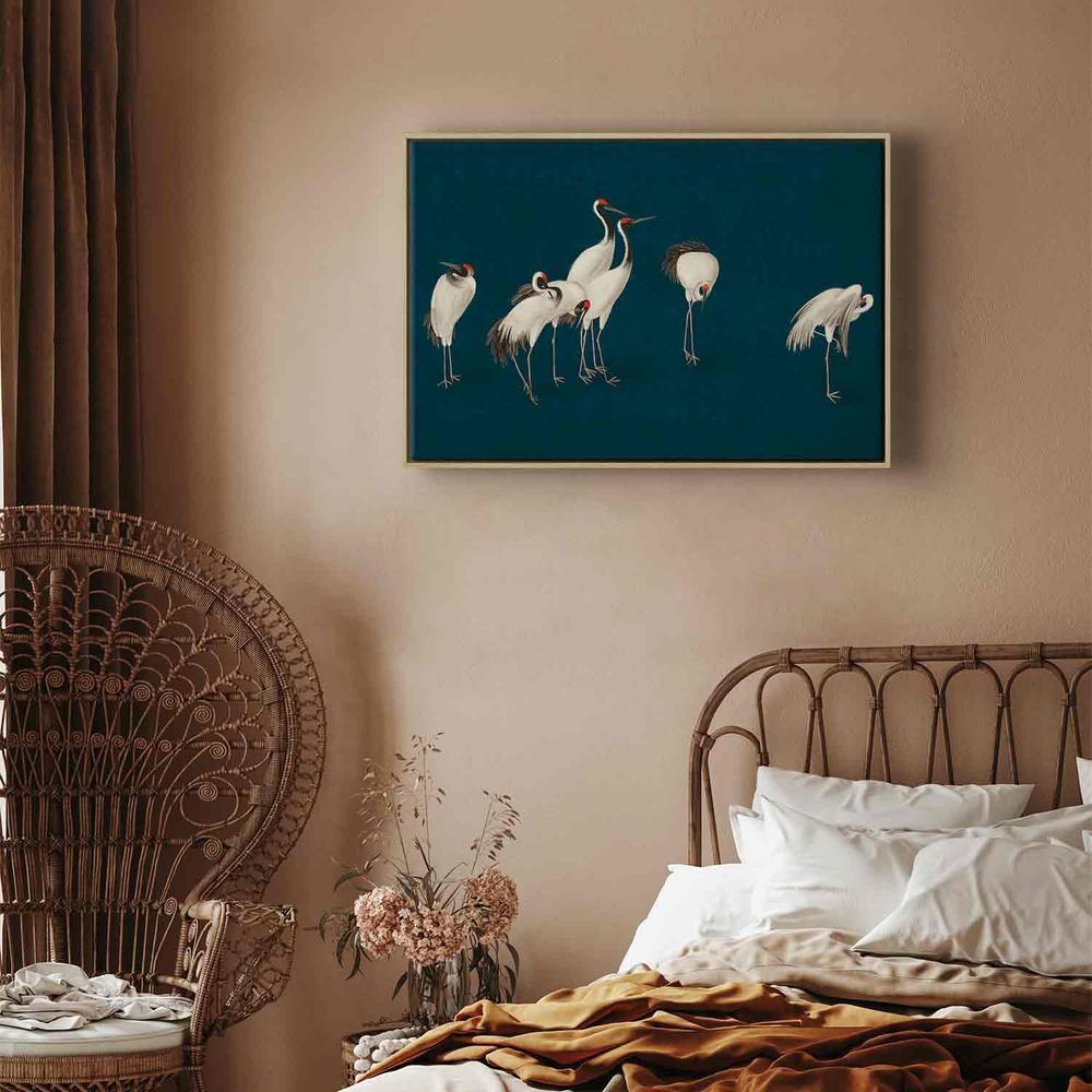 Obraz - Wieczór nad stawem - grupa żurawi narysowana suchą pastelą, na ciemno-turkusowym tle