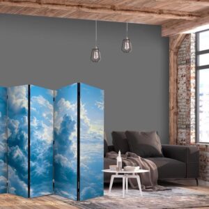 Parawan - Ocean w powietrzu: Falujące chmury odbijające światło poranka