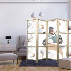 Parawan japoński - Galaktyczne zawody - Miś biorący udział w wyścigach samochodowych pośród planet - chmur i gwiazd w pastelowej kolorystyce