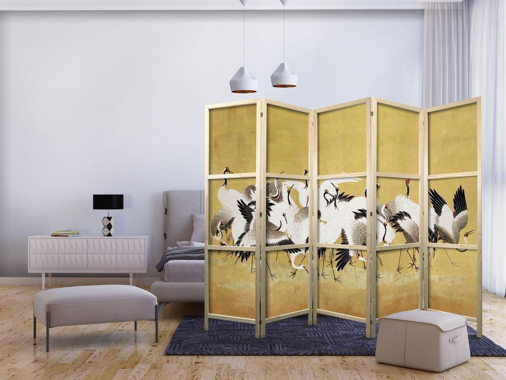 Parawan japoński - Japońskie żurawie - stado ptaków na tle w odcieniu złota na podstawie obrazu Ishida Yūtei