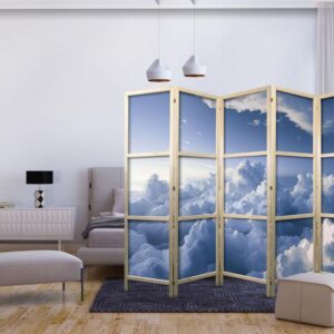 Parawan japoński - Podniebne pejzaże: Promienie oświetlające puchowe formacje chmur