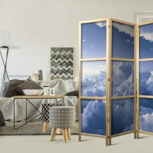 Parawan japoński - Podniebne pejzaże: Promienie oświetlające puchowe formacje chmur