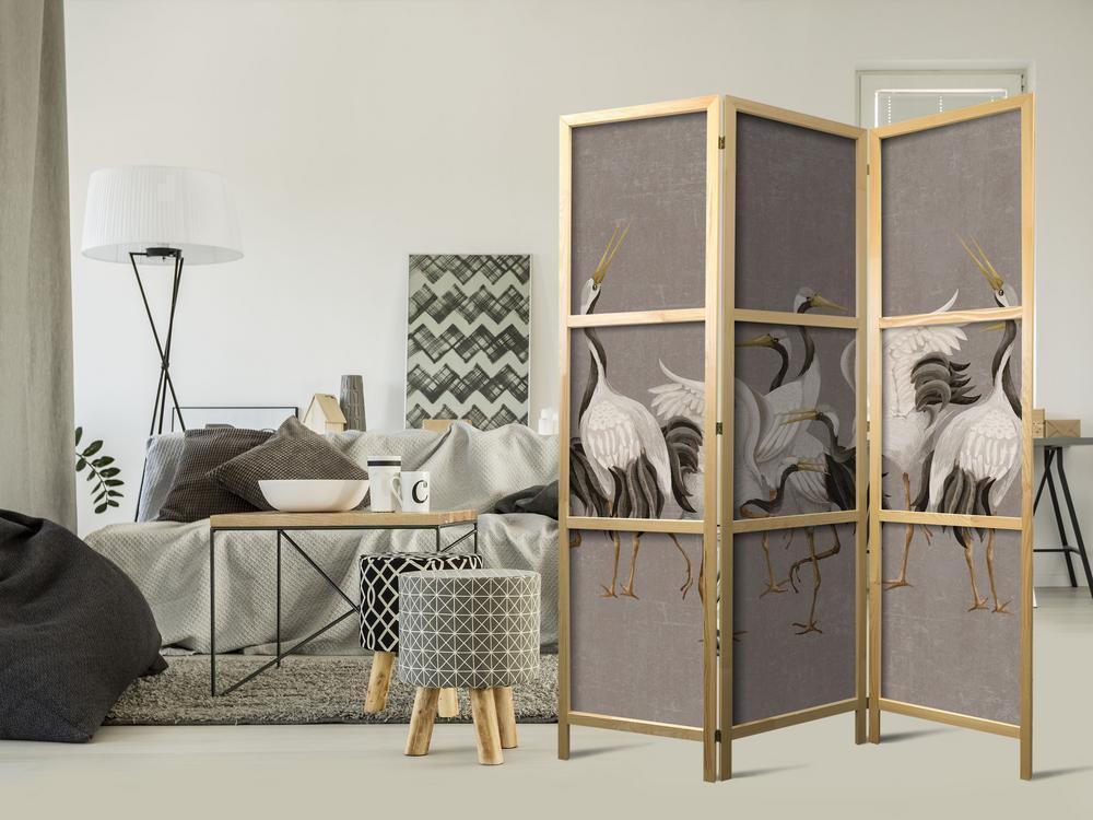 Parawan japoński - Taniec żurawi - jasne sylwetki ptaków na ciepło-szarym tle z fakturą