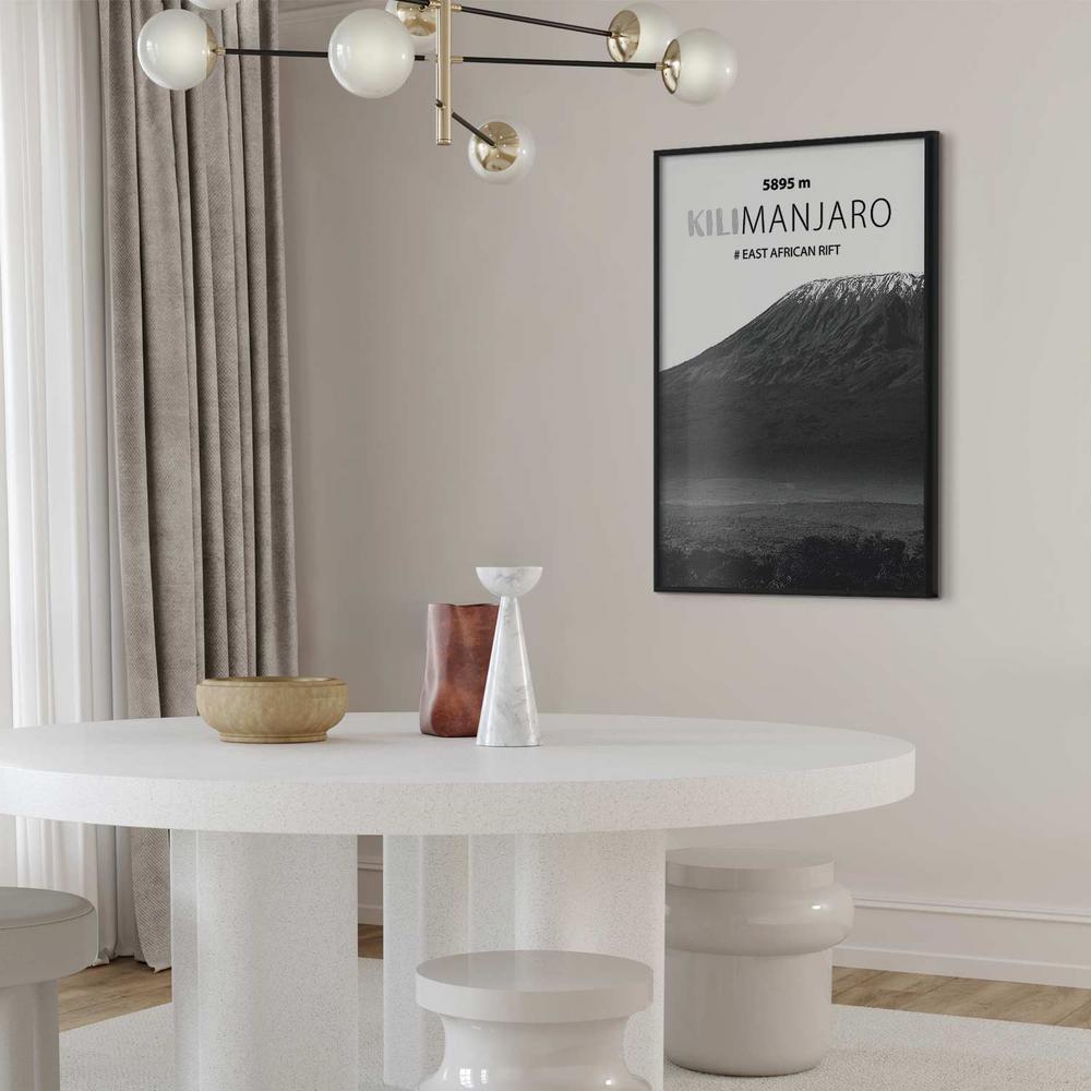 Plakat - Majestatyczny szczyt górski Kilimanjaro korona gór pejzaż górski