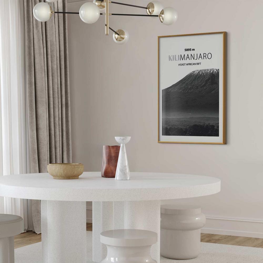 Plakat - Majestatyczny szczyt górski Kilimanjaro korona gór pejzaż górski