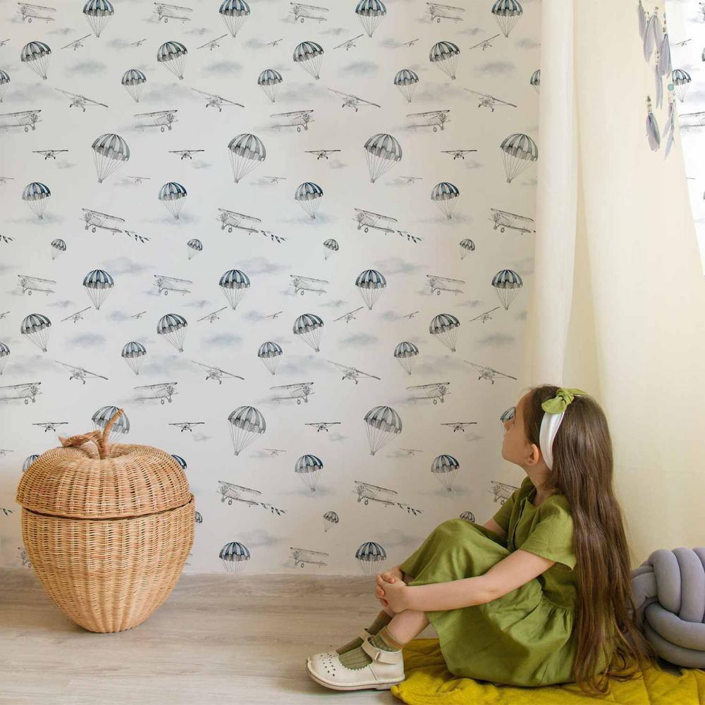 Tapeta - Akwarela - pokaz samolotów na jasnym niebie z delikatnymi chmurkami