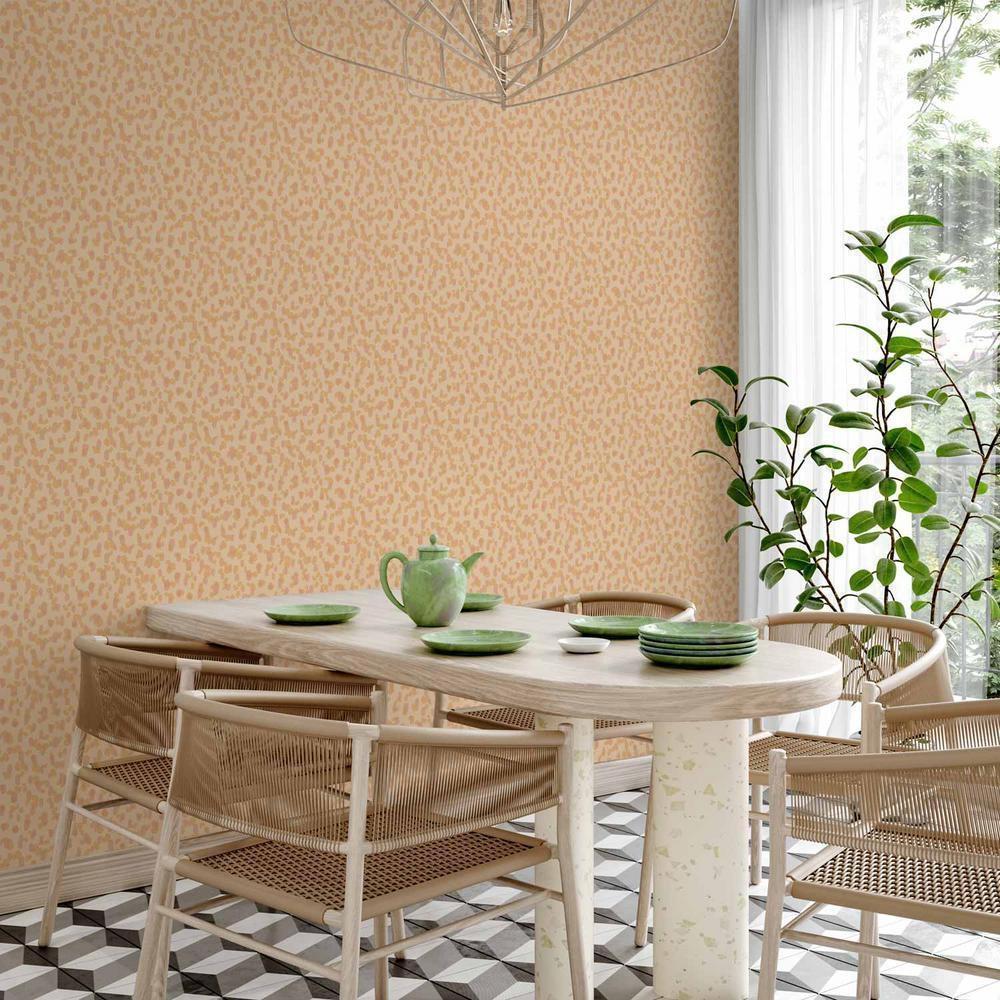 Tapeta - Drobne kropeczki - optymistyczny wzór w kolorach brzoskwiniowych