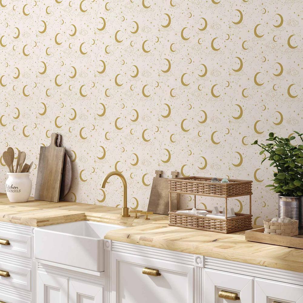 Tapeta - Księżycowe Noce - delikatne księżyce i chmury w ciepłej tonacji