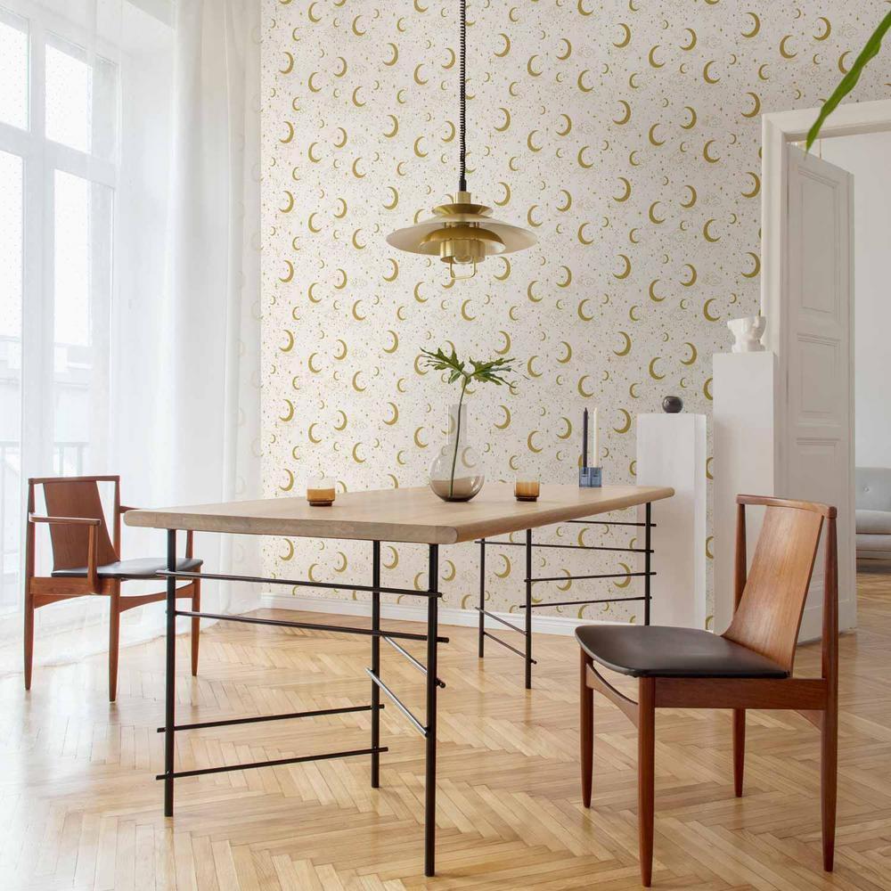 Tapeta - Księżycowe Noce - delikatne księżyce i chmury w ciepłej tonacji