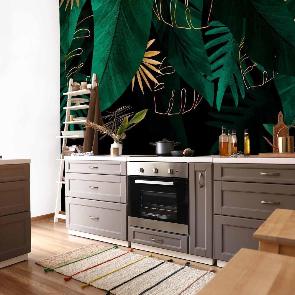 Fototapeta - Dżungla i kompozycja - motyw zielonych i złotych liście na czarnym tle