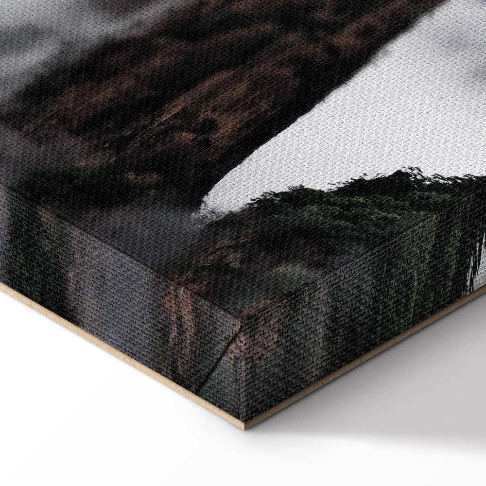 Obraz - Wysokie góry we mgle (1-częściowy) - krajobraz chmur między skałami